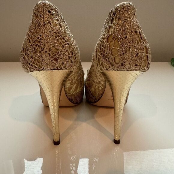 Stunning Dolce & Gabbana Metallic Gold Fabric Peep Toe Pump - Picture 8 of 11